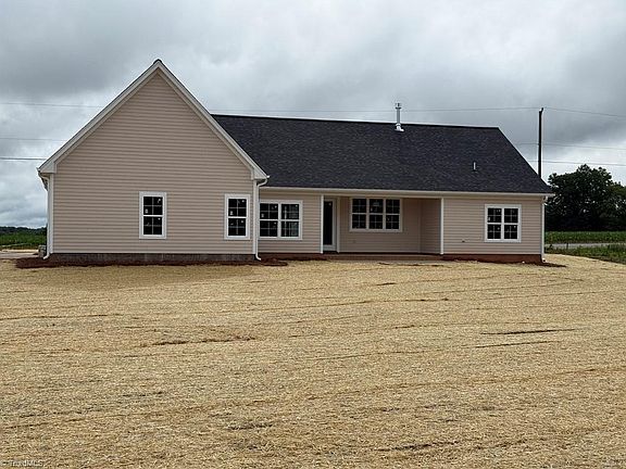 2nd image of 156 Greenhill Rd