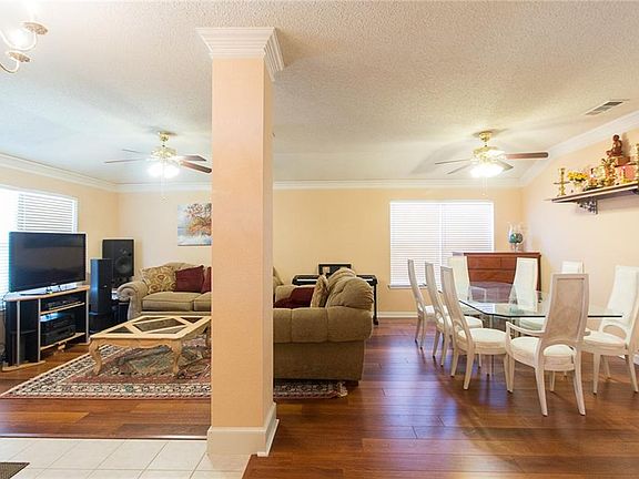 4th image of 2709 Lakefield Dr