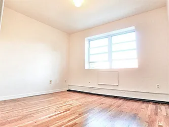 Rented by MAC Realty NY