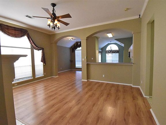2nd image of 7016 Goldenrod Dr