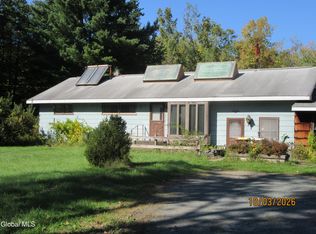469 Elliot Rd, East Greenbush, NY 12061