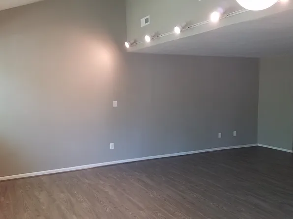 11236 Chestnut Grove Sq APT 364, Reston, VA 20190