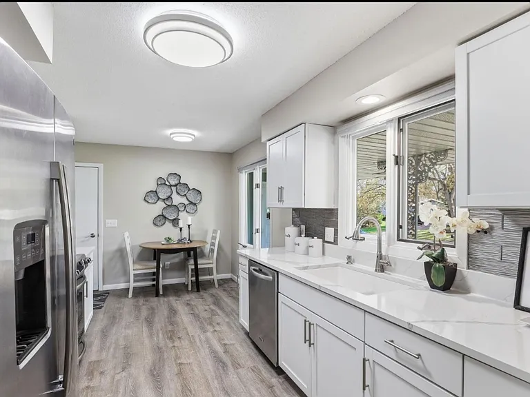 1463 Trollhagen Dr NE — Photo 1