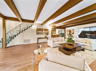 22280 Del Valle St, Woodland Hills, CA 91364