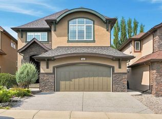 163 Cranarch Cir SE, Calgary, AB T3M 0S5