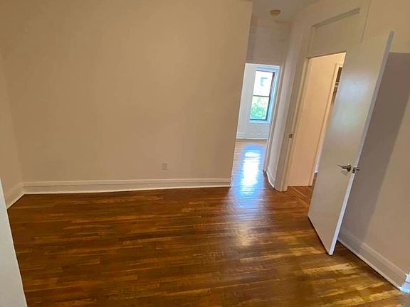 2nd image of 308 E 78th St #3FW