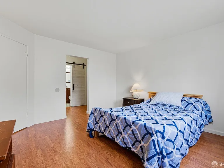3421 Roosevelt Ave — Photo 8