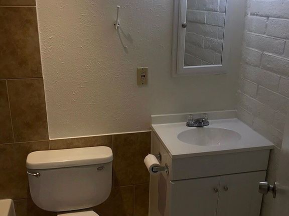 5th image of 570 Jane St NE APT A