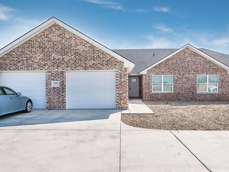 13987 Periwinkle Dr — Photo 1
