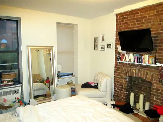 Rented by Living New York | media 5