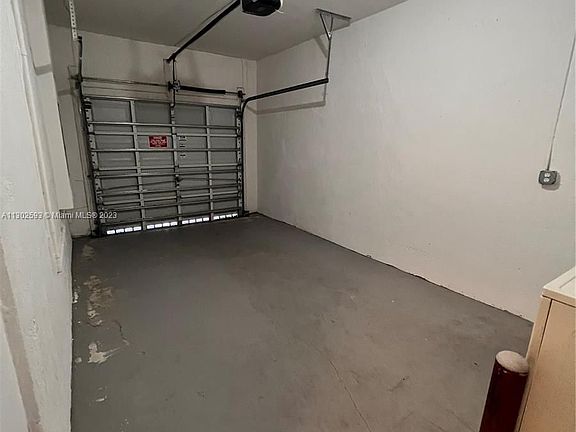 4th image of 2990 NW 35th Ave Unit 2990