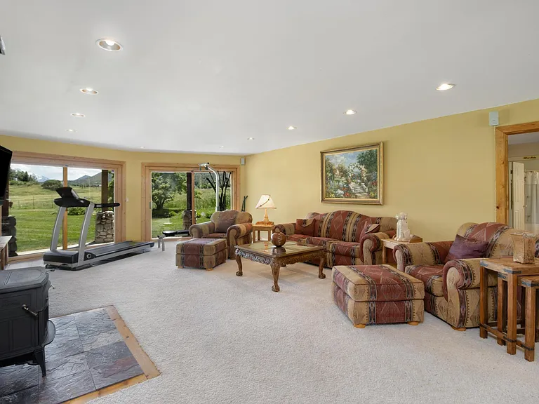 233 Home Pl — Photo 21