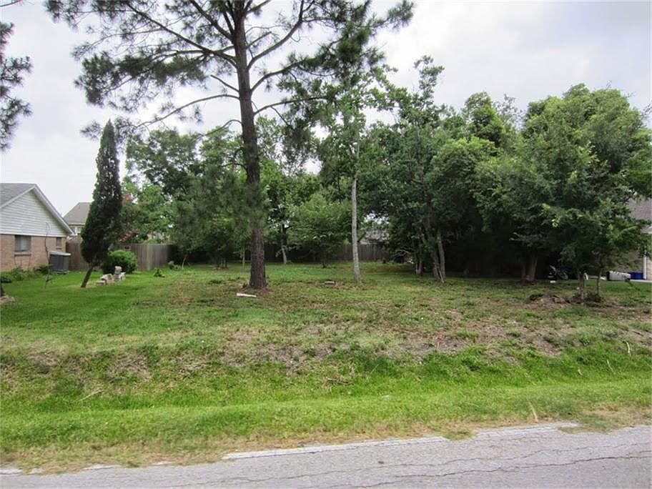 1st image of 442 Baywood Dr