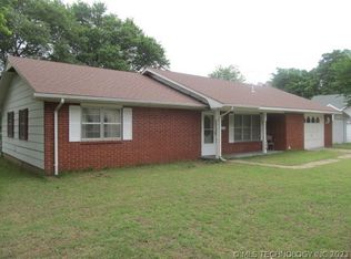 506 W High St, Henryetta, OK 74437