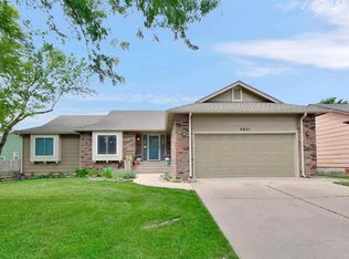 4621 N Farmstead St, Wichita, KS 67220