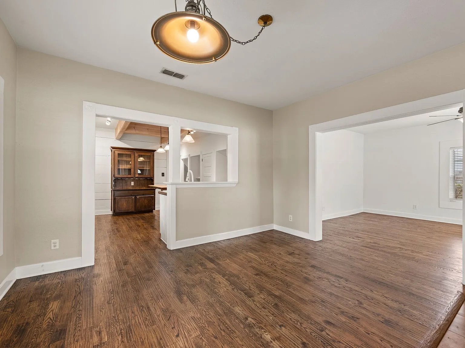 4 bed, 4.5 bath, 2868 sqft, $4,000 — Photo 4