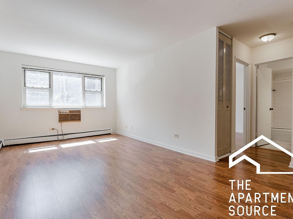1st image of 543 W Briar Pl #409