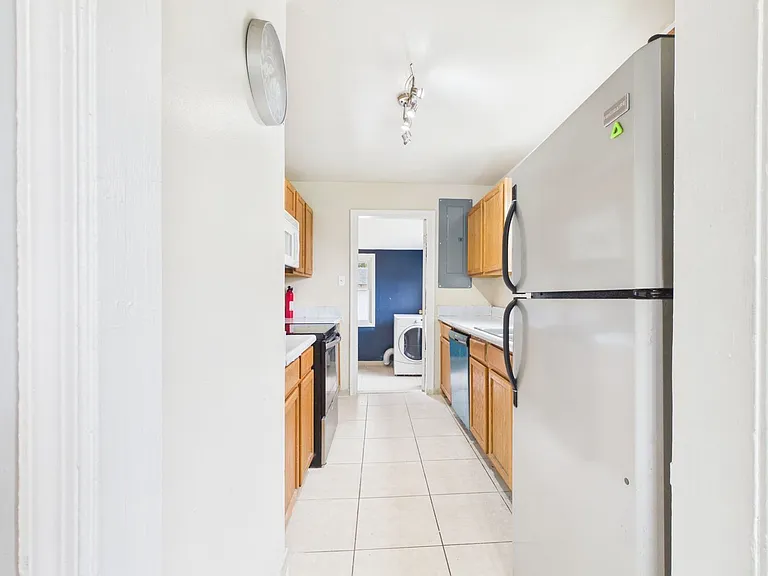 1518 Ethridge Dr — Photo 9