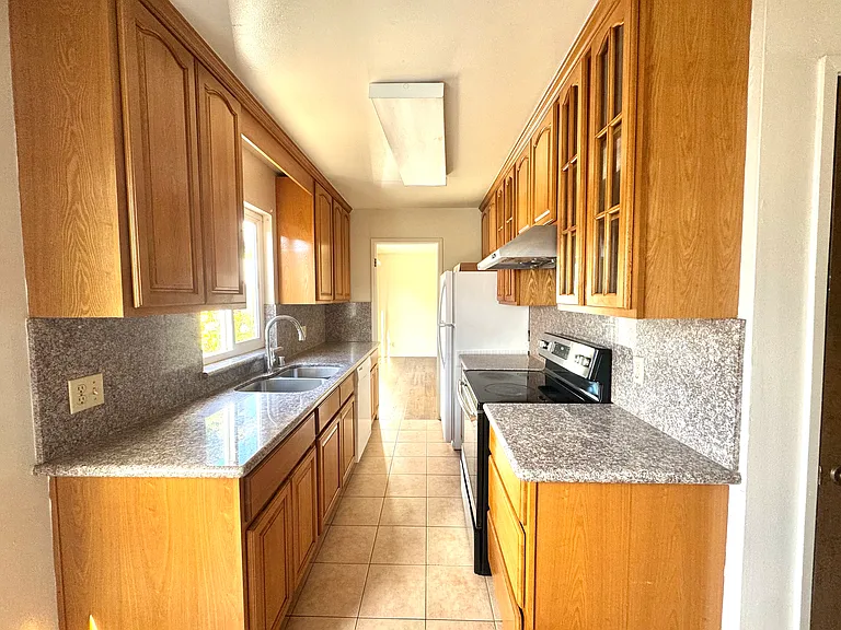 43186 Starr St #D — Photo 5