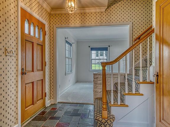 4th image of 1209 Grant St