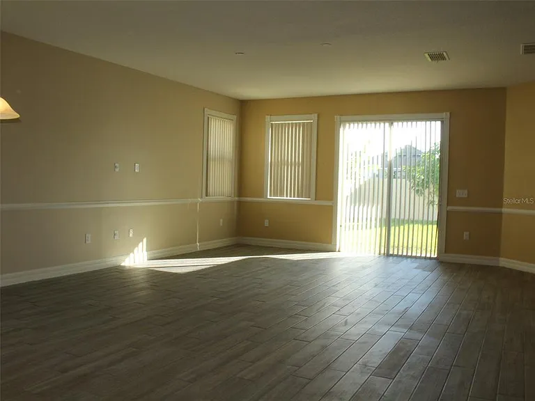 12067 Sumter Dr — Photo 11