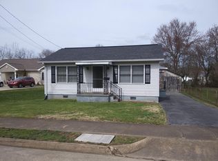 1046 Robertson St, Kingsport, TN 37660