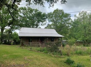 2257 Palestine Rd, Picayune, MS 39466