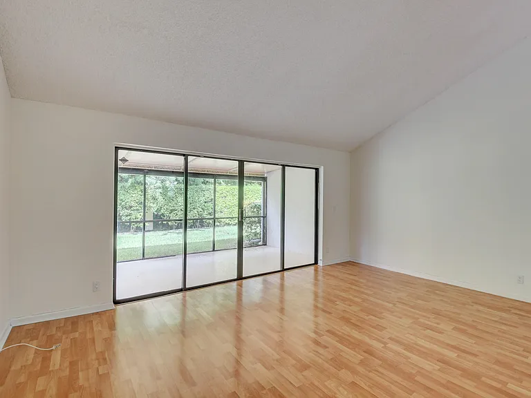8644 Eagle Run Dr #18 — Photo 12