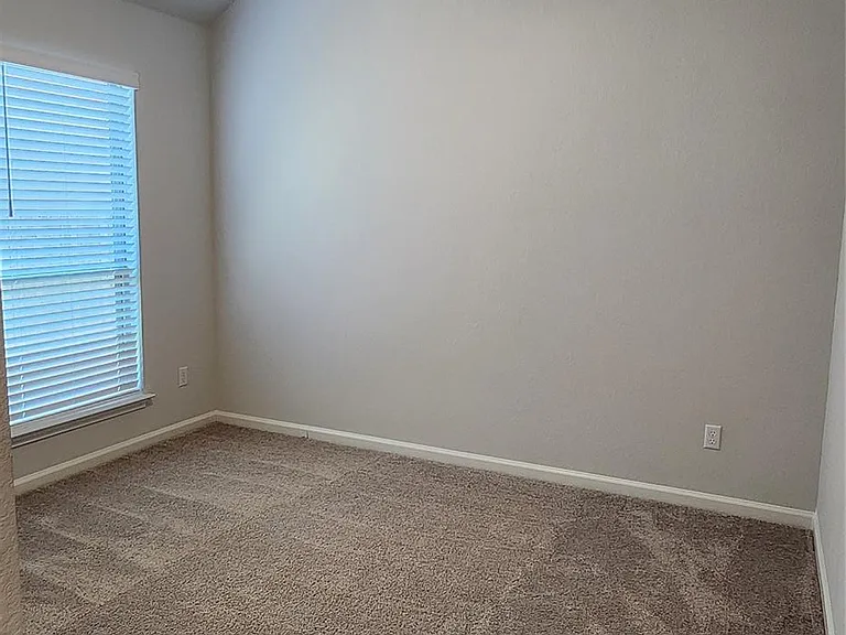 460 Los Olives Ln — Photo 14