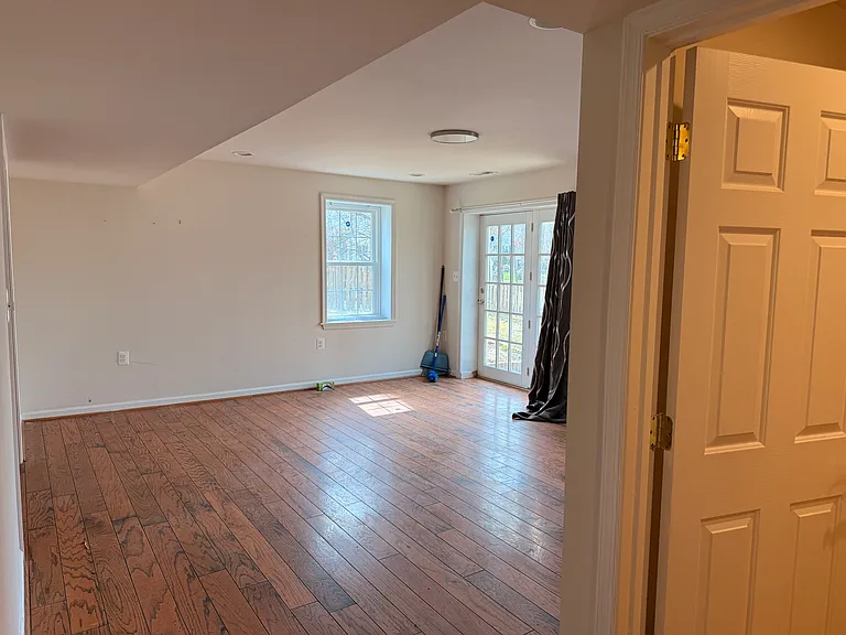 6 Lynchester Dr #1 — Photo 3