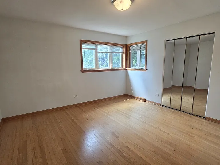 8418 W Crain St — Photo 30