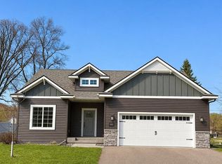 1666 Saint Andrews Dr, Altoona, WI 54720