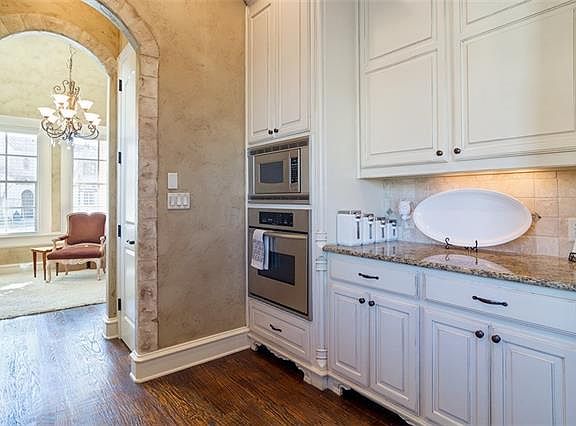 4th image of 72 Casa Ln