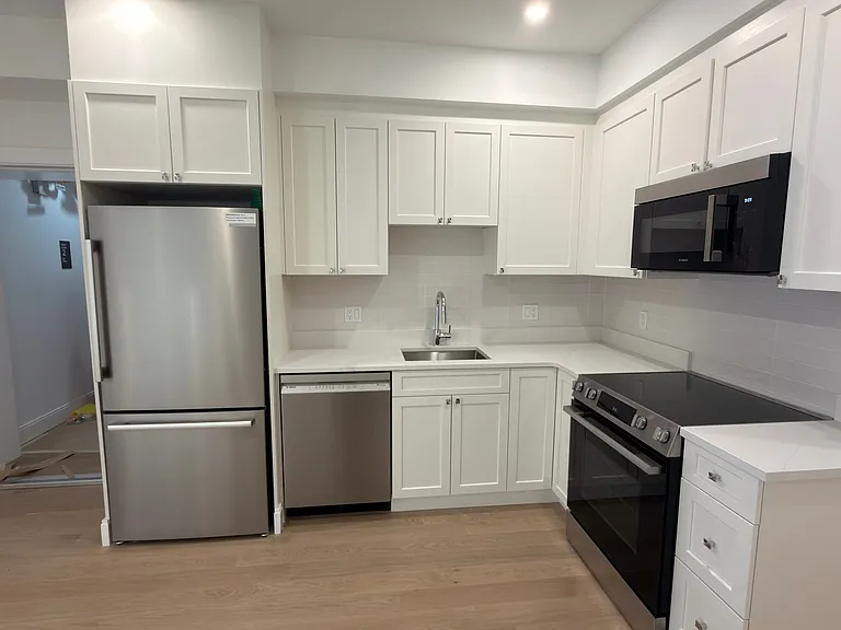 34 Orkney Rd #2D — Photo 2