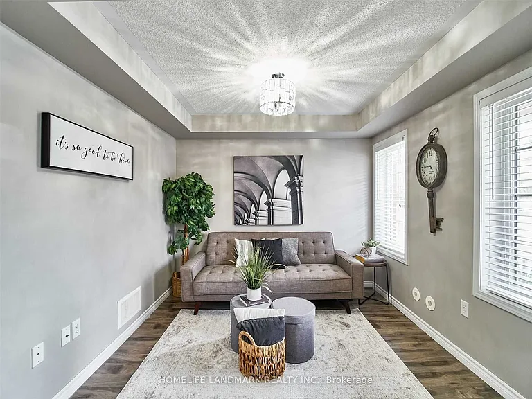 224 Rouge River Dr — Photo 2