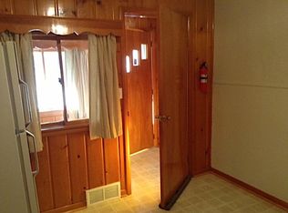 195 8th St, Manistee, MI 49660