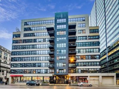 130 S Canal St APT 504, Chicago, IL, 60606