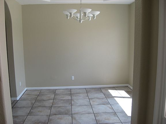 4th image of 2726 Brewer Dr