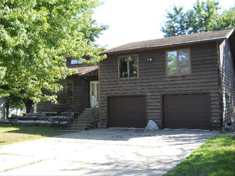 2nd image of 229 Juniper Ave