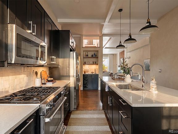 5th image of 2753 Champa Street