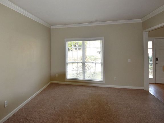 3rd image of 2850 School Side Way