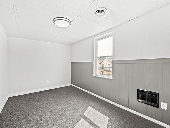 5th image of 200-212 3rd St #220