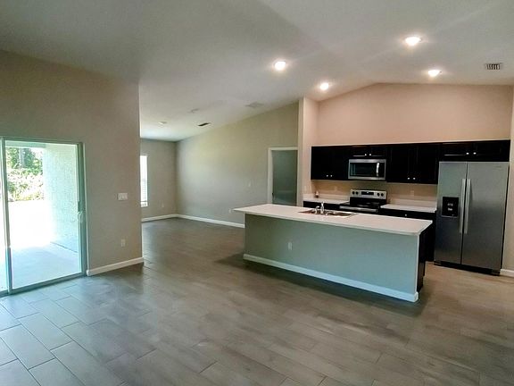 2nd image of 2102 SW Janette Ave