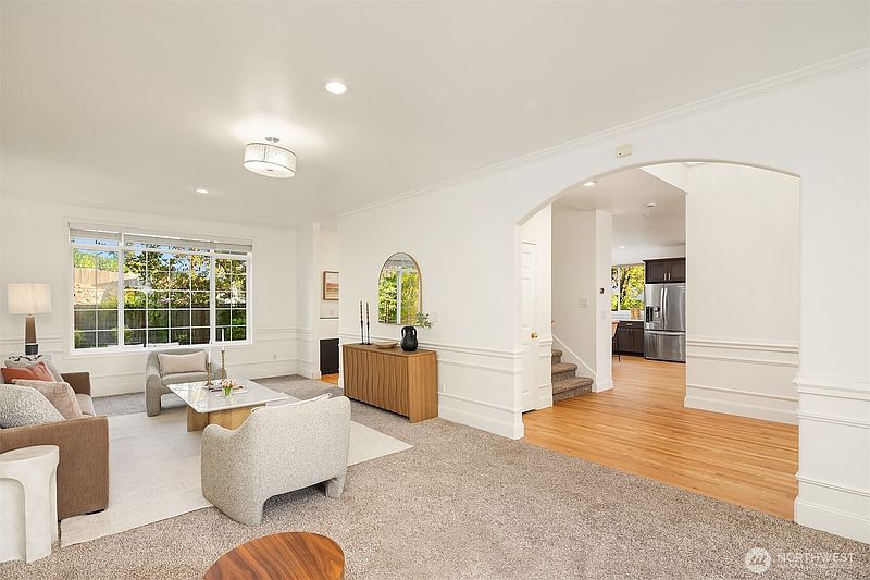 5th image of 3531 NE 24th Court
