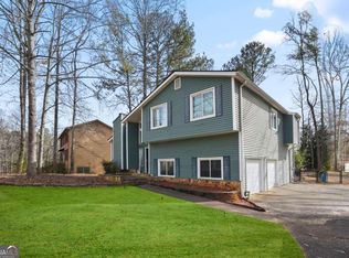 6823 Woodcreek Ln, Douglasville, GA 30135