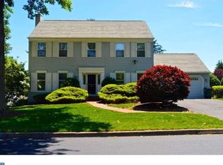 27 Forrest Dr, Holland, PA 18966