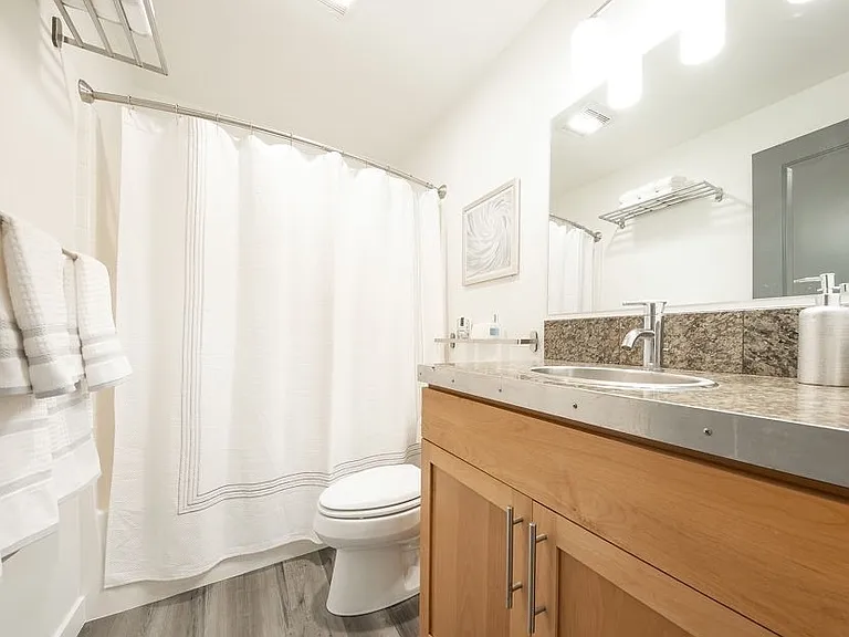 3661 Phinney Ave N #409 — Photo 15