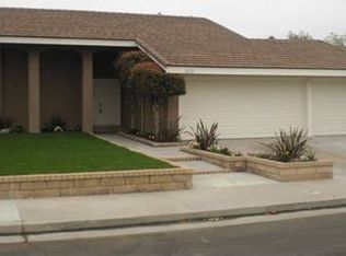 8711 Bellmead Dr, Huntington Beach, CA 92646