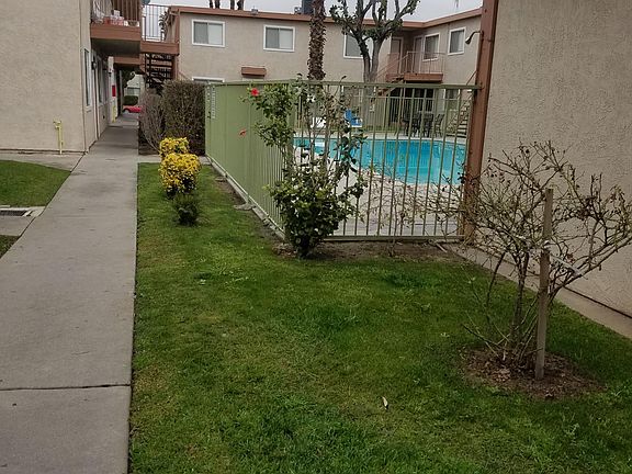 4th image of 25284 Cottage St #E-22