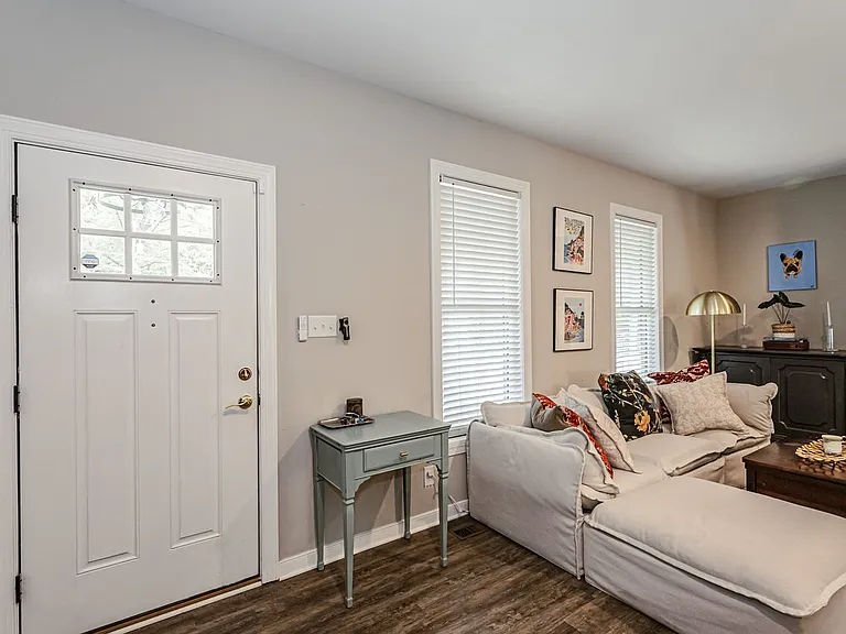 421 Pagebrook Dr — Photo 13